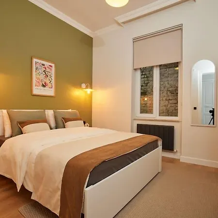 Daire Spacious 6br 3bath Ac In Center - Santur D5-6 İstanbul