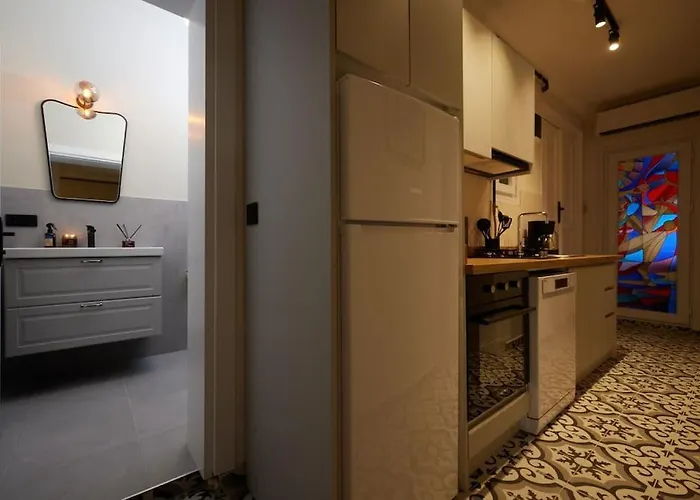 Spacious 6br 3bath Ac In Center - Santur D5-6 Appartamento *