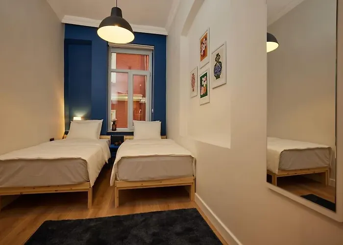 Spacious 6br 3bath Ac In Center - Santur D5-6 아파트 *