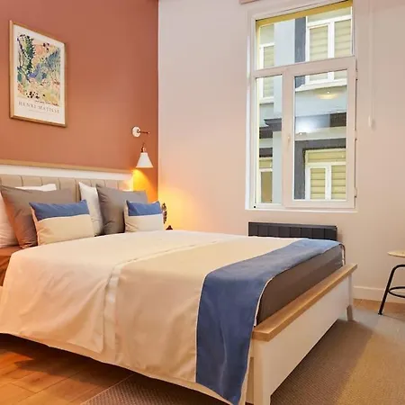 Spacious 6br 3bath Ac In Center - Santur D5-6 Appartement *
