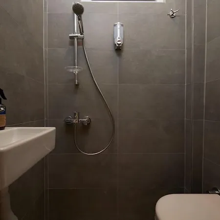 Spacious 6br 3bath Ac In Center - Santur D5-6 Appartement *