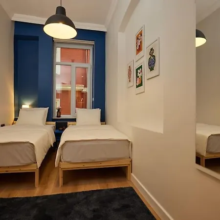 Spacious 6br 3bath Ac In Center - Santur D5-6 Appartement *
